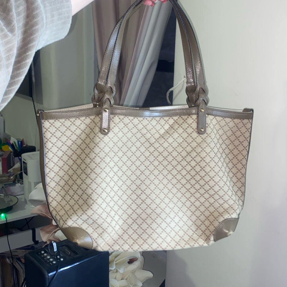🐐 Gucci, Diamante tote bag!